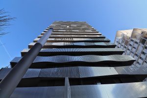 Notaris in Almere helpt bij huizenverkoop, bedrijfsoprichting en juridische zaken voor expats en ondernemers.