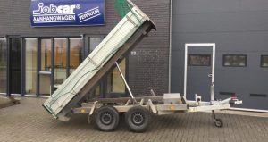 Tandem kiepaanhangwagen voor het huren van diverse soorten aanhangers bij JobCar